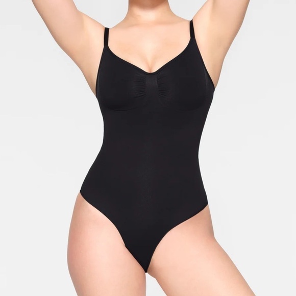 SKIMS Sculpting Seamless Mid Thigh Bodysuit sz L - Picture 6 of 6